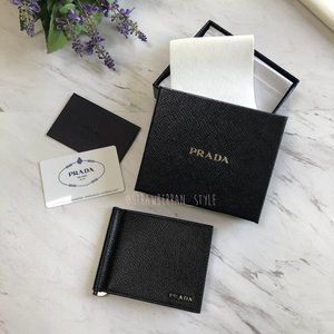 💯Auth Prada Vit. Micro Grain Wallet w/Money Clip